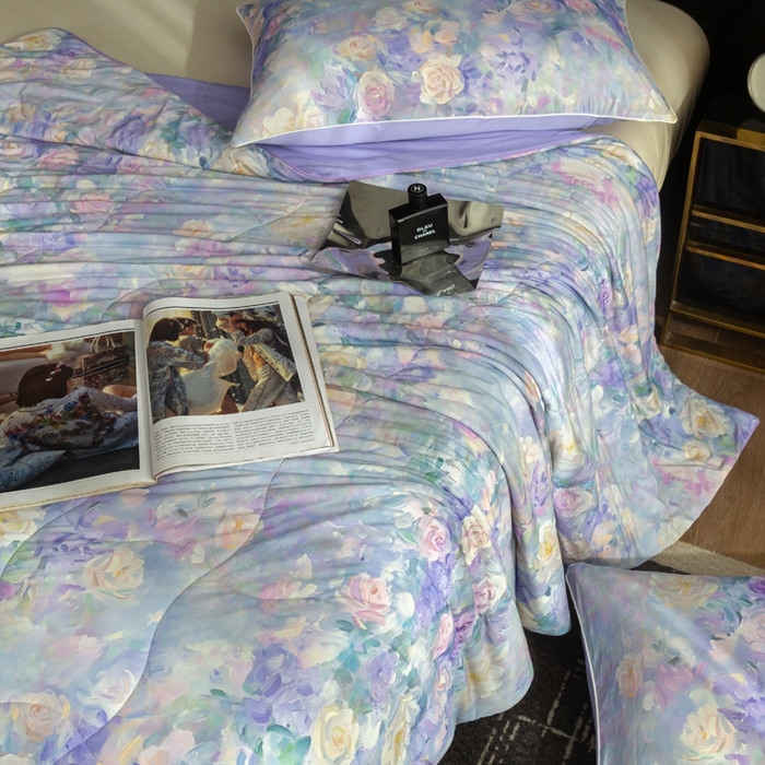 91家纺网 家纺一手货源 找家纺 锦禾穗 2025新款锦禾穗锦氨数码印花夏被 紫境