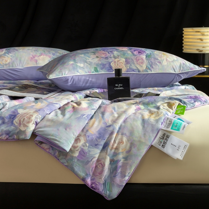 91家纺网 家纺一手货源 找家纺 锦禾穗 2025新款锦禾穗锦氨数码印花夏被 紫境