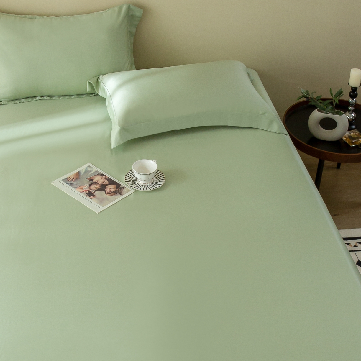 91家纺网 家纺一手货源 找家纺 ONE TWO ONE 121 2025新款60支奥地利进口兰精天丝秋风系列单品-枕套 多瑙绿