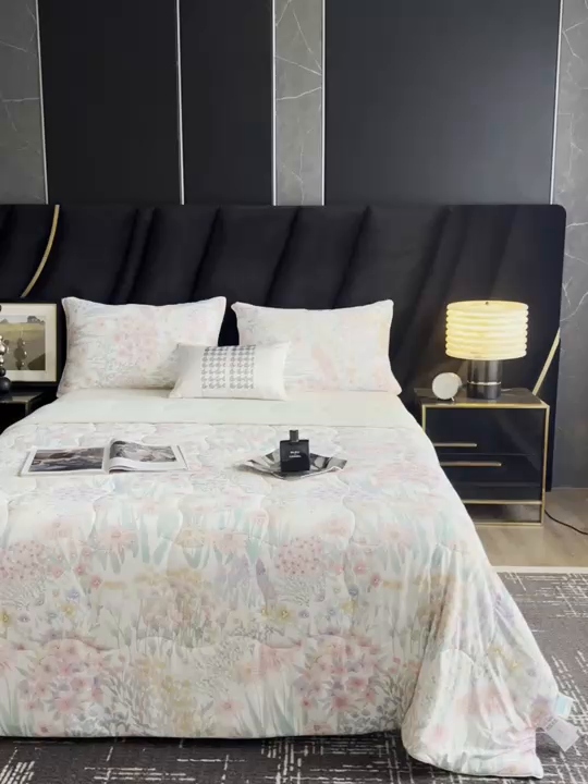 91家纺网 家纺一手货源 找家纺 锦禾穗 2025新款锦禾穗锦氨数码印花夏被 伊娃