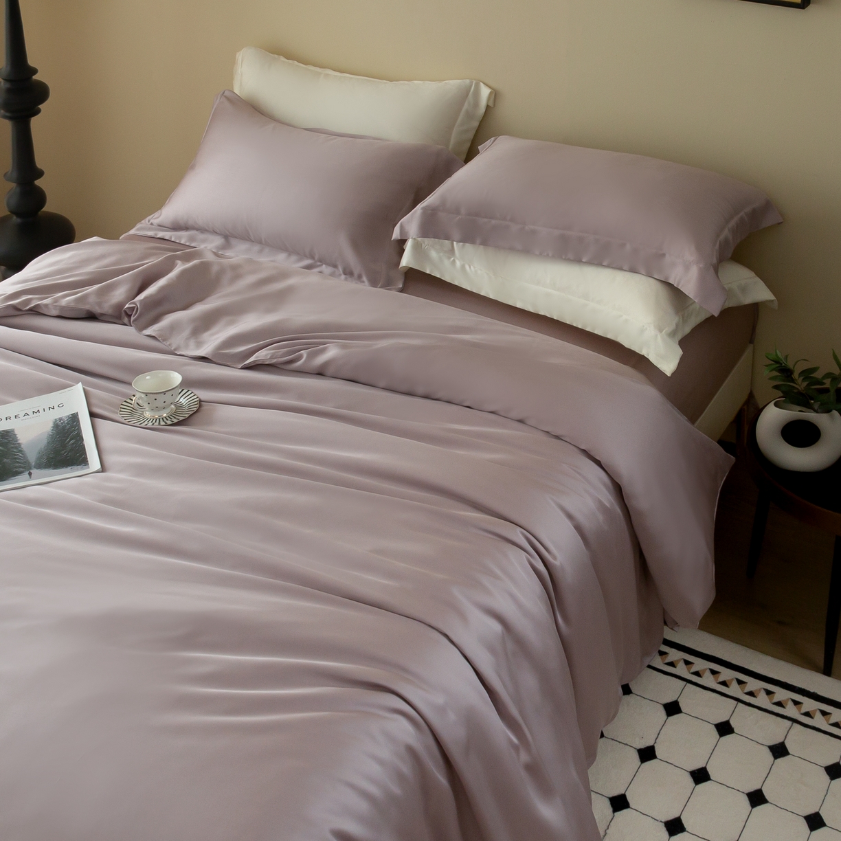 91家纺网 家纺一手货源 找家纺 ONE TWO ONE 121 2025新款60支奥地利进口兰精天丝秋风系列单品-枕套 月光紫