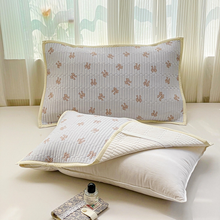 91家纺网 家纺一手货源 找家纺 雅萱家纺 2025新款全棉绗缝夹棉枕巾 格纹蝴蝶结-枕巾 50*80cm一对