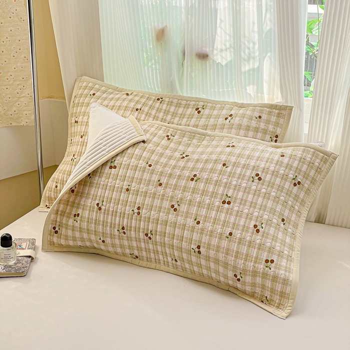 雅萱家纺 2025新款全棉绗缝夹棉枕巾 格子樱桃-枕巾 50*80cm一对