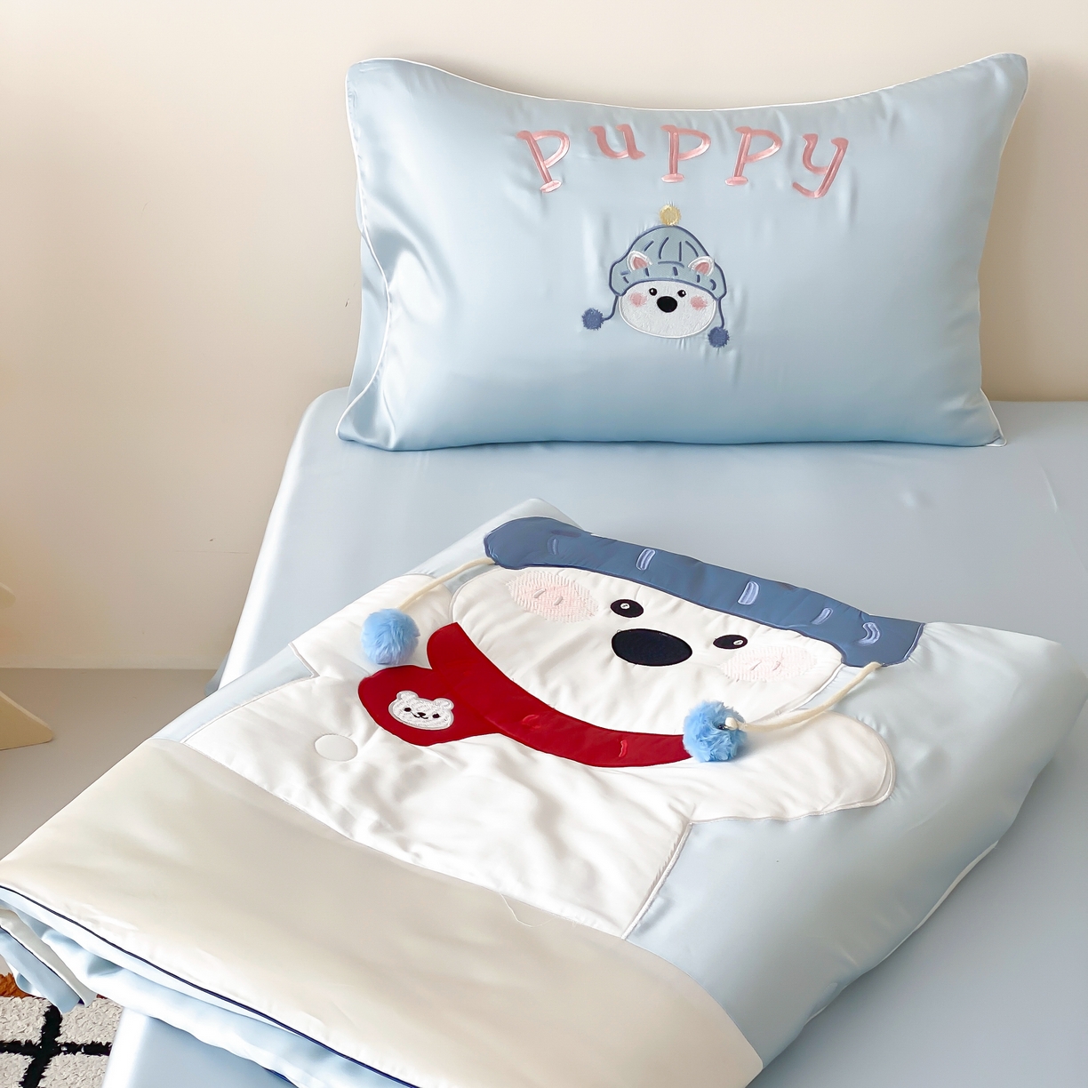 91家纺网 家纺一手货源 找家纺 （总）星野 2025新款60s进口奥地利兰精天丝刺绣夏被夏凉被空调被-奶团啵啵