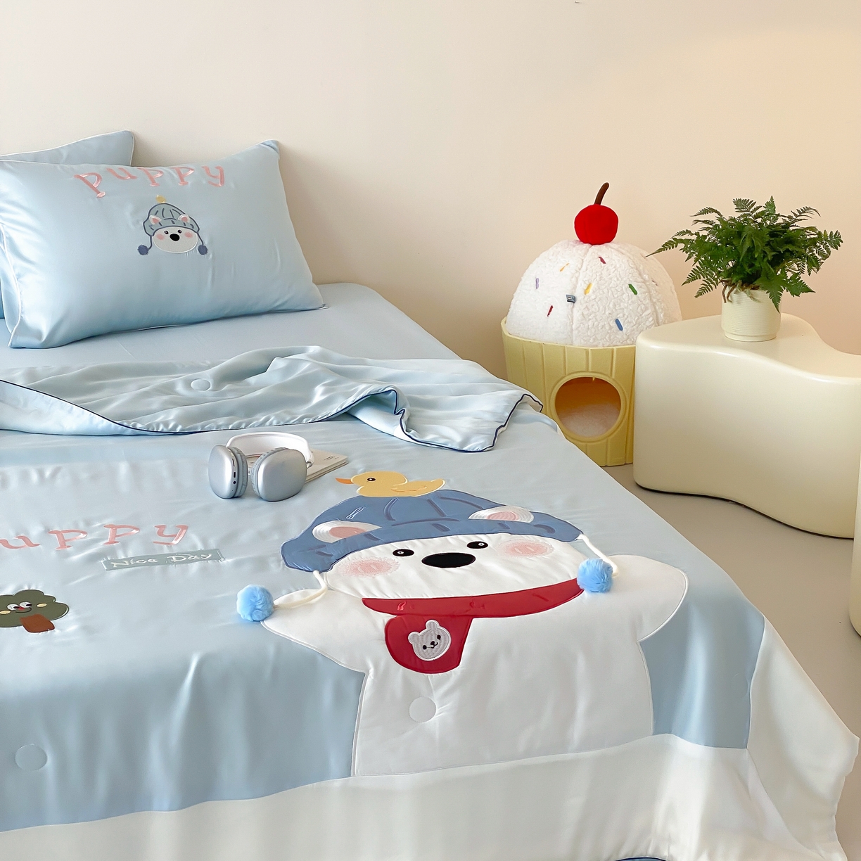 91家纺网 家纺一手货源 找家纺 （总）星野 2025新款60s进口奥地利兰精天丝刺绣夏被夏凉被空调被-奶团啵啵