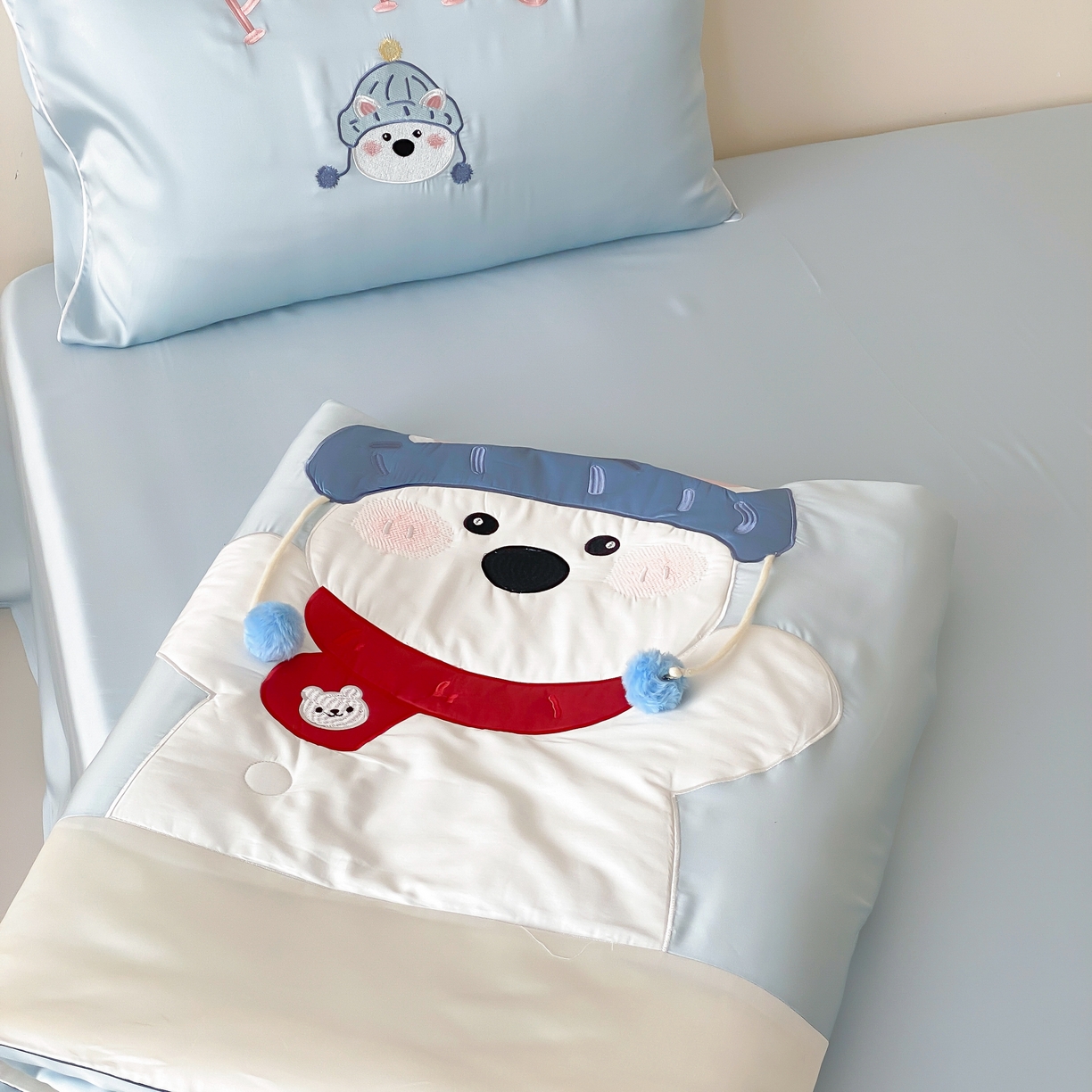 91家纺网 家纺一手货源 找家纺 （总）星野 2025新款60s进口奥地利兰精天丝刺绣夏被夏凉被空调被-奶团啵啵