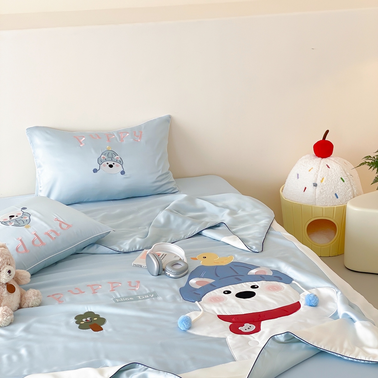 91家纺网 家纺一手货源 找家纺 （总）星野 2025新款60s进口奥地利兰精天丝刺绣夏被夏凉被空调被-奶团啵啵