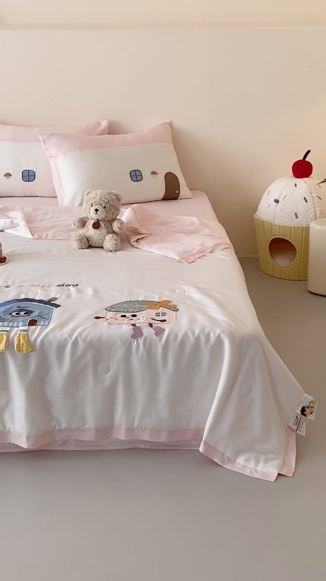 91家纺网 家纺一手货源 找家纺 星野 2025新款50s天丝刺绣夏被夏凉被空调被-格格屋 格格屋-粉