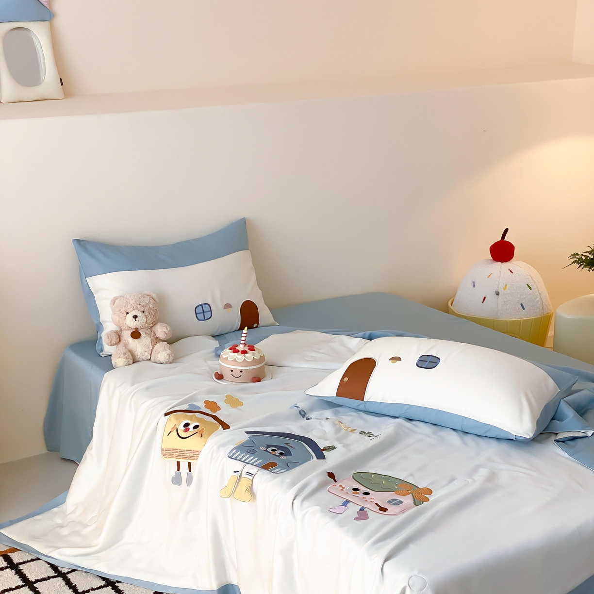 91家纺网 家纺一手货源 找家纺 星野 2025新款50s天丝刺绣夏被夏凉被空调被-格格屋 格格屋-蓝