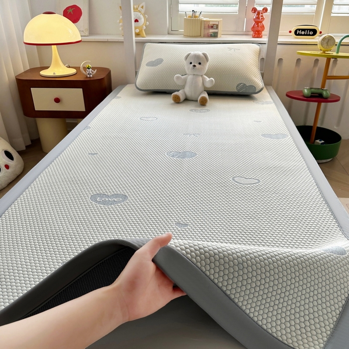 91家纺网 家纺一手货源 找家纺 （总）爱思凯家纺 2025新款【学生】豆豆席-灵萌系列-床席款