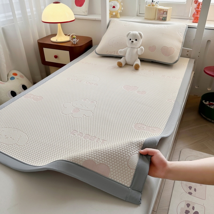 91家纺网 家纺一手货源 找家纺 （总）爱思凯家纺 2025新款【学生】豆豆席-灵萌系列-床席款