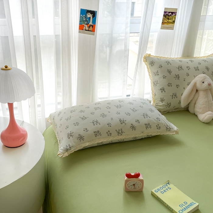 91家纺网 家纺一手货源 找家纺 仟网汇 2025新款针织双层纱镂空花边夏被夏凉被空调被四件套 浮生若梦