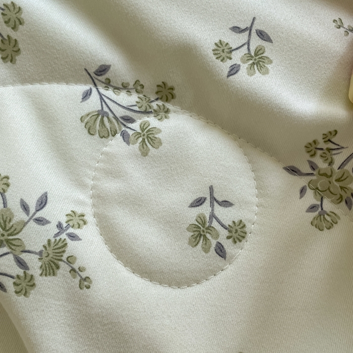 91家纺网 家纺一手货源 找家纺 仟网汇 2025新款针织双层纱镂空花边夏被夏凉被空调被四件套 浮生若梦