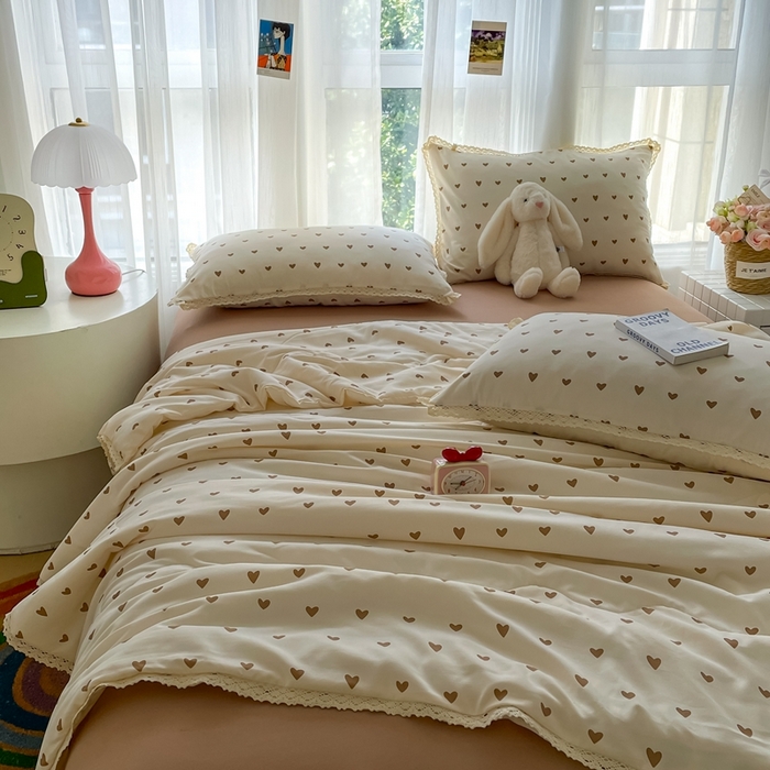 91家纺网 家纺一手货源 找家纺 仟网汇 2025新款针织双层纱镂空花边夏被夏凉被空调被四件套 镂空系列-甜心