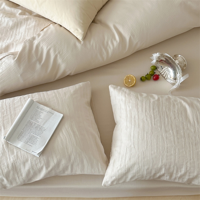 91家纺网 家纺一手货源 找家纺 小春日和  纯棉色织双层纱四件套提花被套纯色加大床单1.8床笠民宿风高端不规则条纹四件套 觅光-米