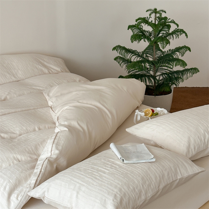 91家纺网 家纺一手货源 找家纺 小春日和  纯棉色织双层纱四件套提花被套纯色加大床单1.8床笠民宿风高端不规则条纹四件套 觅光-米