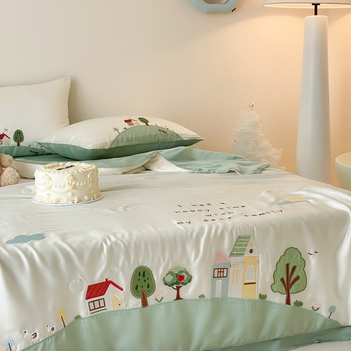 91家纺网 家纺一手货源 找家纺 （总）星野 2025新款60s进口奥地利兰精天丝刺绣夏被夏凉被空调被-绿野小筑