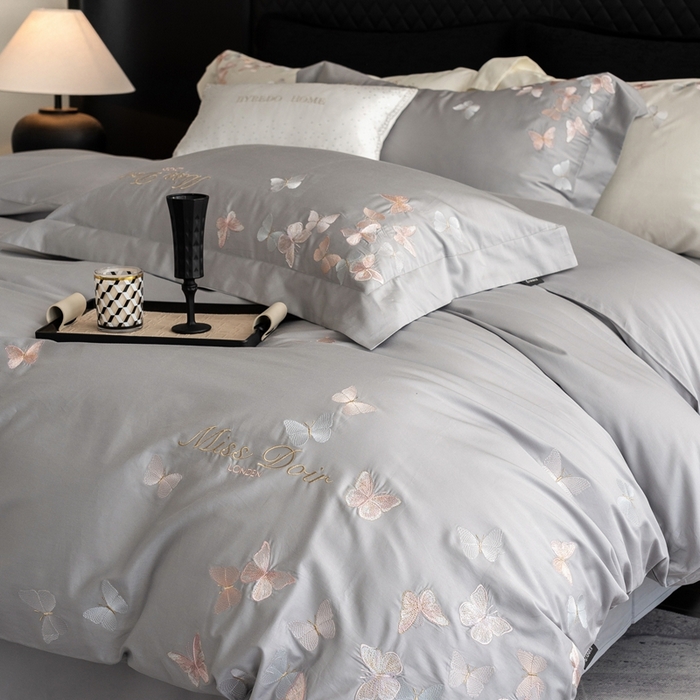 91家纺网 家纺一手货源 找家纺 馨蕊 2025新款高精密刺绣轻奢风全棉四件套-微光 微光-高级灰