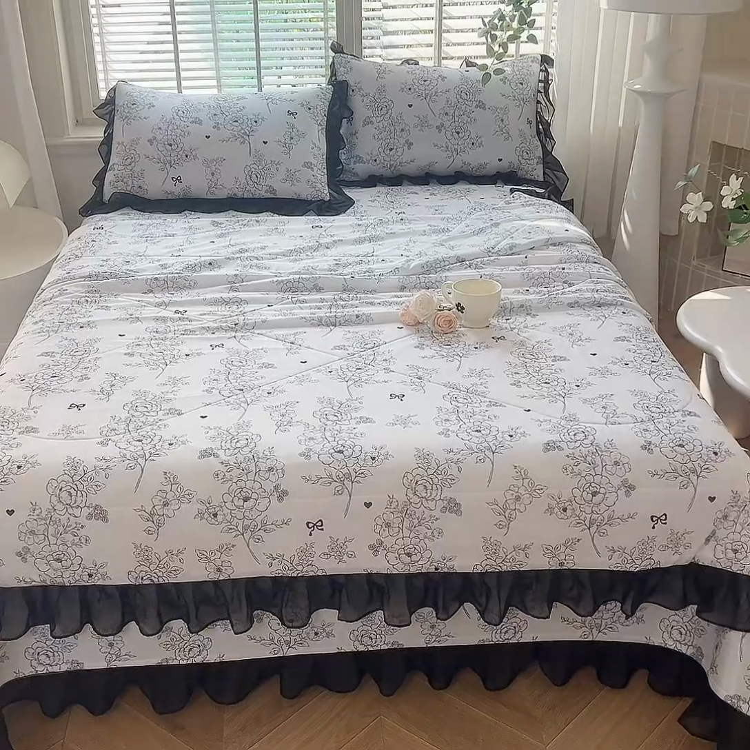 91家纺网 家纺一手货源 找家纺 大麦家纺 2025新款碳光冰丝软凉席夏被四件套 半夏清风