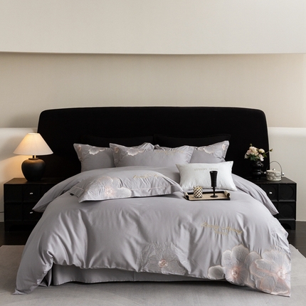 91家纺网 家纺一手货源 找家纺 （总）馨蕊家居 2025新款高精密刺绣轻奢风全棉四件套-棉-花至