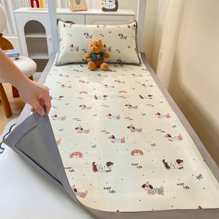 91家纺网 家纺一手货源 找家纺 久云居 2025新款冰藤席宿舍凉席席子 快乐小狗