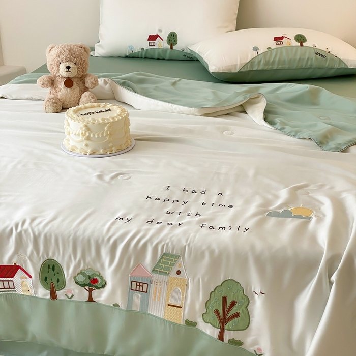 91家纺网 家纺一手货源 找家纺 （总）星野 2025新款60s进口奥地利兰精天丝刺绣夏被夏凉被空调被-绿野小筑