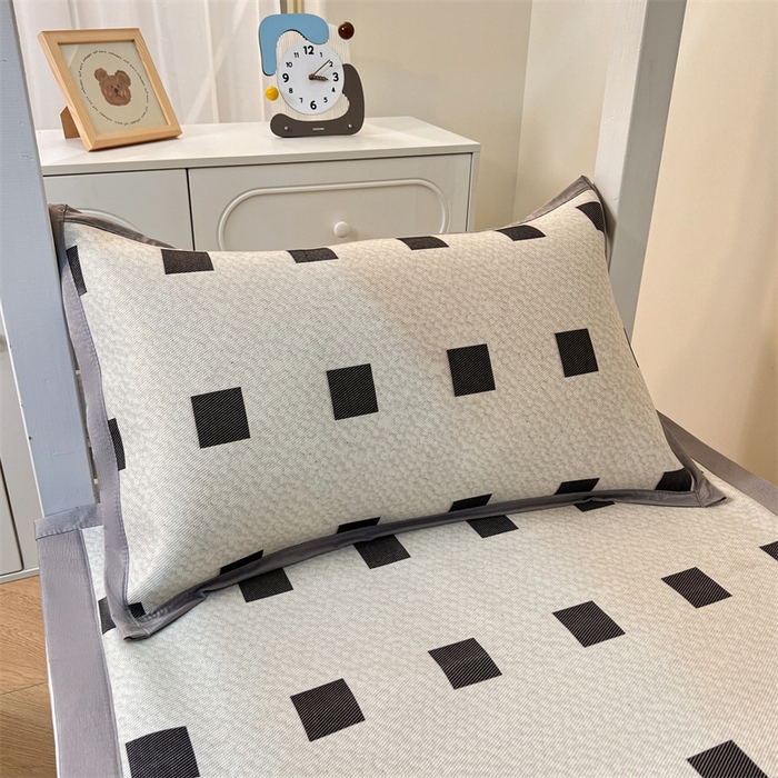 91家纺网 家纺一手货源 找家纺 久云居 2025新款冰藤席宿舍凉席席子 甘棋盘格