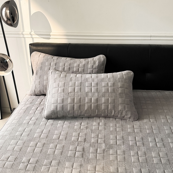 91家纺网 家纺一手货源 找家纺 3C 2025新款全棉水洗棉刺绣夹棉床笠 漫生活 简意灰 