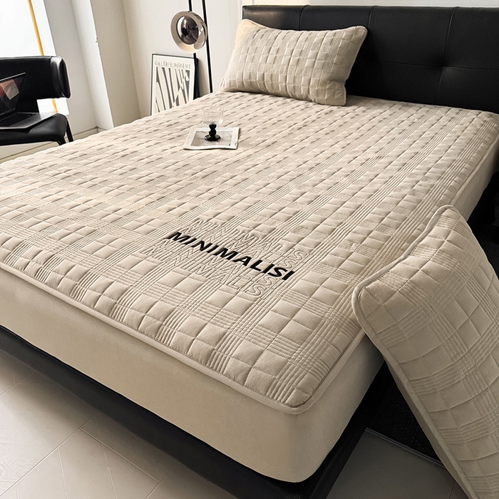 91家纺网 家纺一手货源 找家纺 3C 2025新款全棉水洗棉刺绣夹棉床笠 漫生活 卡其