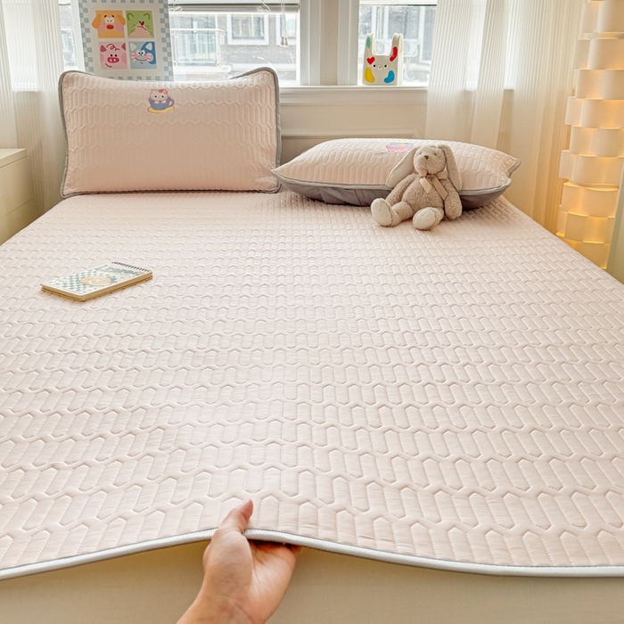 91家纺网 家纺一手货源 找家纺 （总）慕尚家纺 2025刺绣款乳胶凉席水洗棉夏被三件套四件套