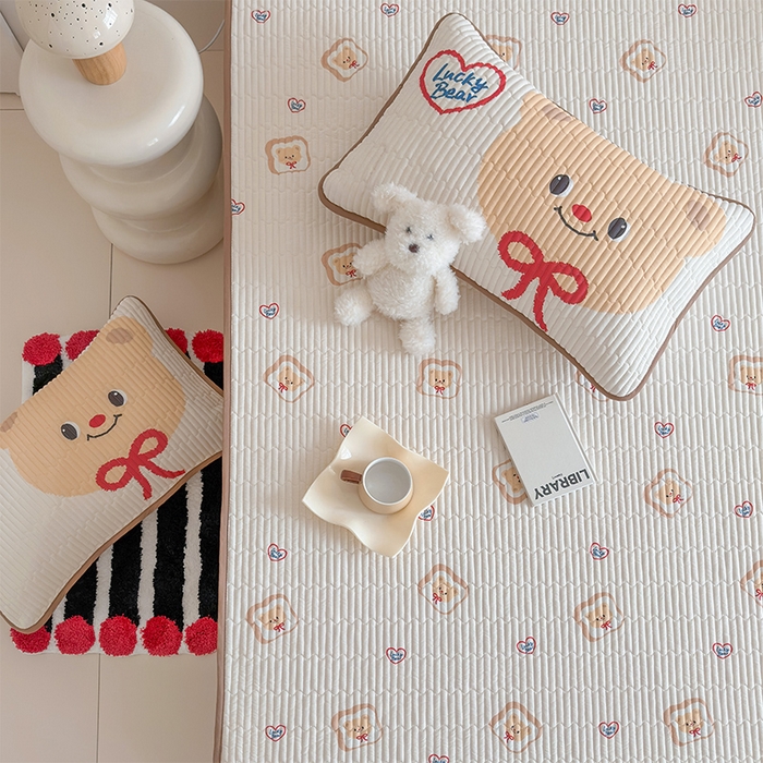 91家纺网 家纺一手货源 找家纺 （总）RYB红黄兰 2025新款INS原创超萌卡通冰皮锦氨夹棉软席凉席床笠三件套