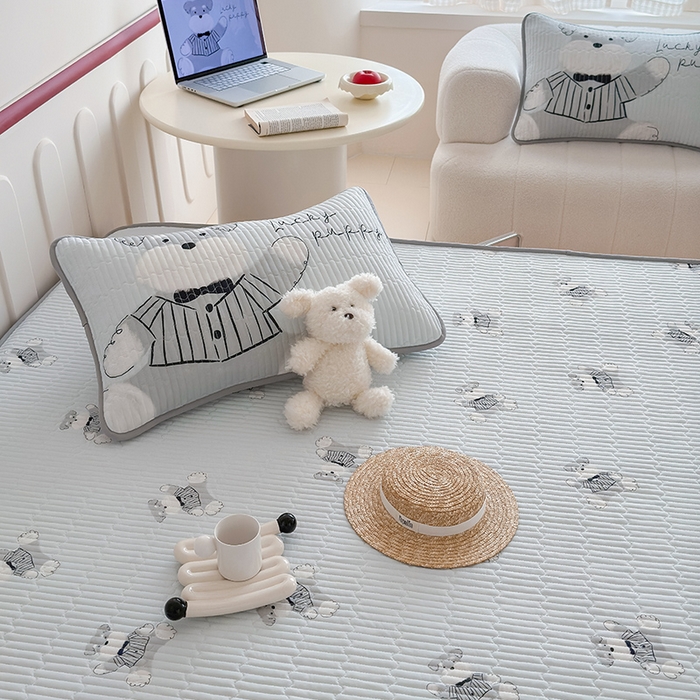 91家纺网 家纺一手货源 找家纺 RYB红黄兰 2025新款INS原创超萌卡通锦氨冰皮夹棉软席凉席床笠三件套 憨憨雪纳瑞