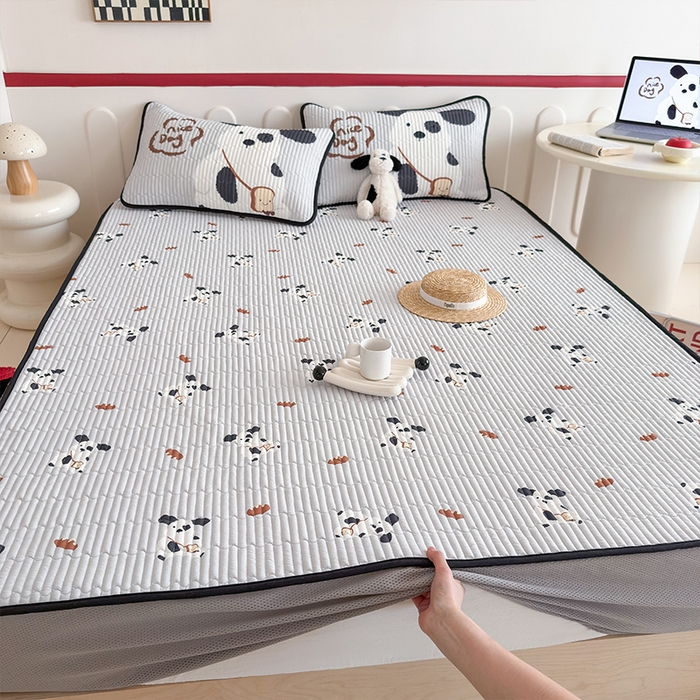 91家纺网 家纺一手货源 找家纺 RYB红黄兰 2025新款INS原创超萌卡通锦氨冰皮夹棉软席凉席床笠三件套 黑白小狗