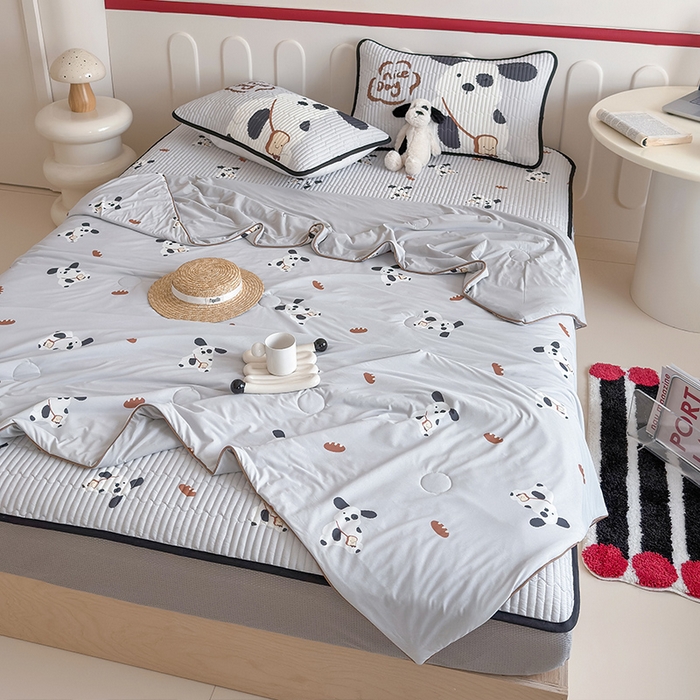 91家纺网 家纺一手货源 找家纺 RYB红黄兰 2025新款INS原创超萌卡通锦氨冰皮夹棉软席凉席床笠三件套 黑白小狗