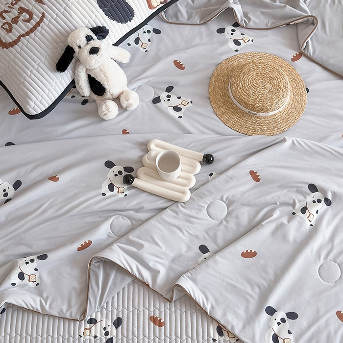 91家纺网 家纺一手货源 找家纺 RYB红黄兰 2025新款INS原创超萌卡通锦氨冰皮夹棉软席凉席床笠三件套 黑白小狗