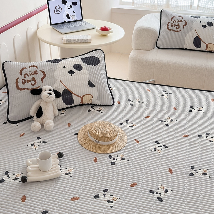 91家纺网 家纺一手货源 找家纺 RYB红黄兰 2025新款INS原创超萌卡通锦氨冰皮夏被夏凉被空调被 黑白小狗