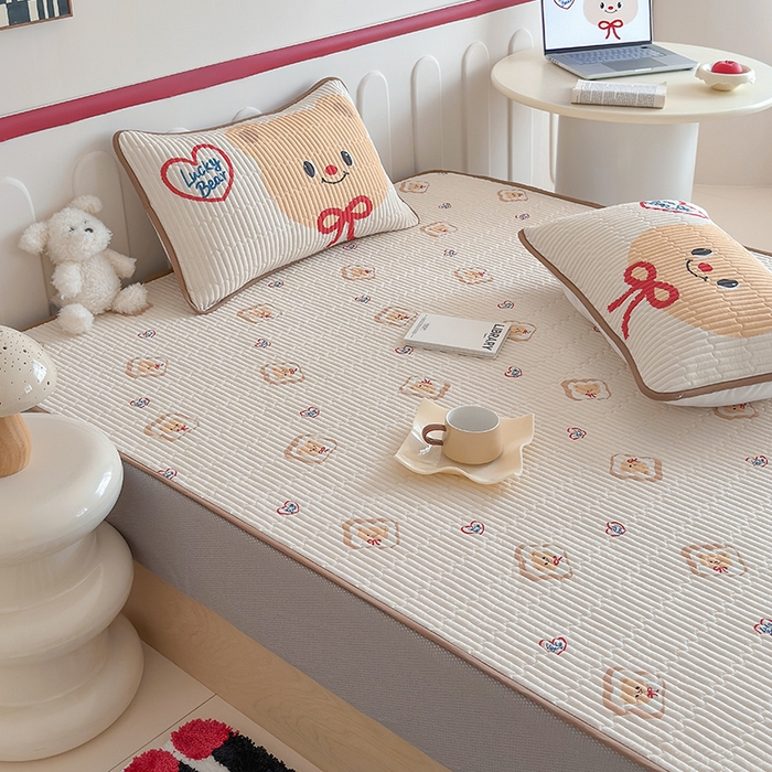 91家纺网 家纺一手货源 找家纺 RYB红黄兰 2025新款INS原创超萌卡通锦氨冰皮夏被夏凉被空调被 面包熊仔