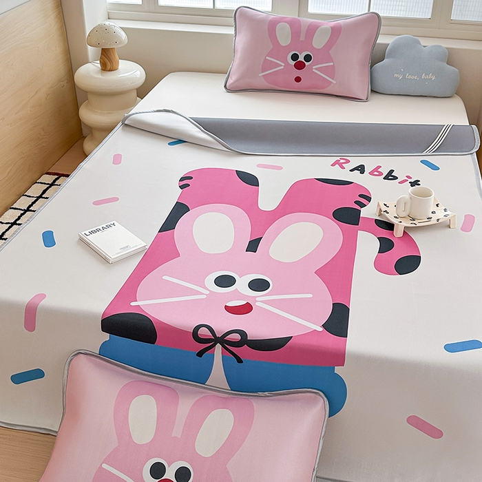 91家纺网 家纺一手货源 找家纺 RYB红黄兰 2025新款INS原创超萌卡通大版碳光冰丝凉席三明治空调席三件套席子 粉兔兔