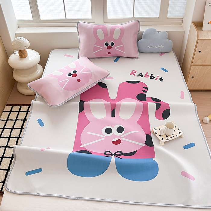 91家纺网 家纺一手货源 找家纺 RYB红黄兰 2025新款INS原创超萌卡通大版碳光冰丝凉席三明治空调席三件套席子 粉兔兔