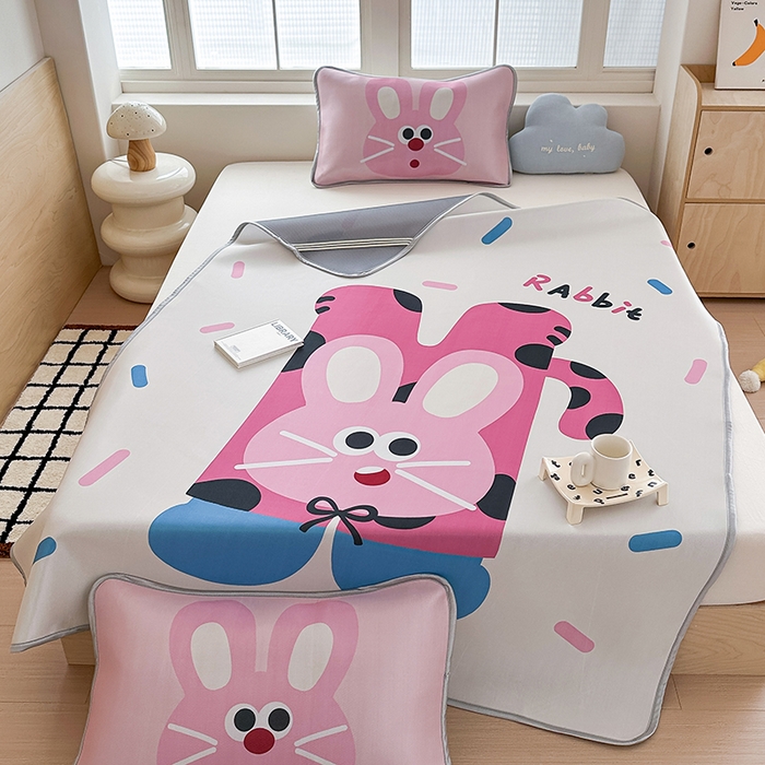 91家纺网 家纺一手货源 找家纺 RYB红黄兰 2025新款INS原创超萌卡通大版碳光冰丝凉席三明治空调席三件套席子 粉兔兔