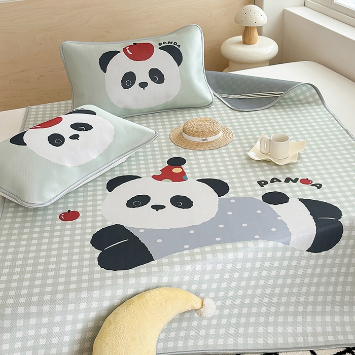 91家纺网 家纺一手货源 找家纺 RYB红黄兰 2025新款INS原创超萌卡通大版碳光冰丝凉席三明治空调席三件套席子 绿格熊猫