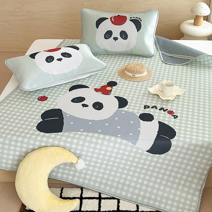 91家纺网 家纺一手货源 找家纺 RYB红黄兰 2025新款INS原创超萌卡通大版碳光冰丝凉席三明治空调席三件套席子 绿格熊猫