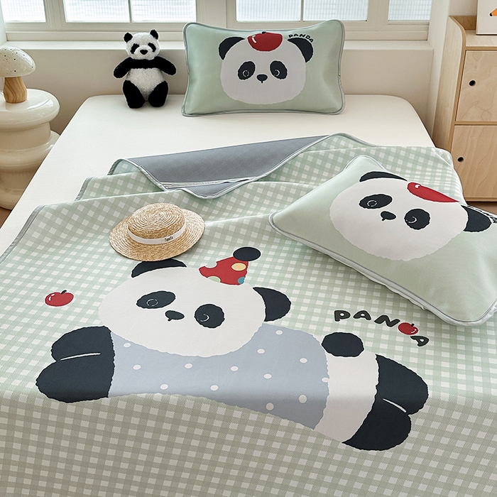 91家纺网 家纺一手货源 找家纺 RYB红黄兰 2025新款INS原创超萌卡通大版碳光冰丝凉席三明治空调席三件套席子 绿格熊猫