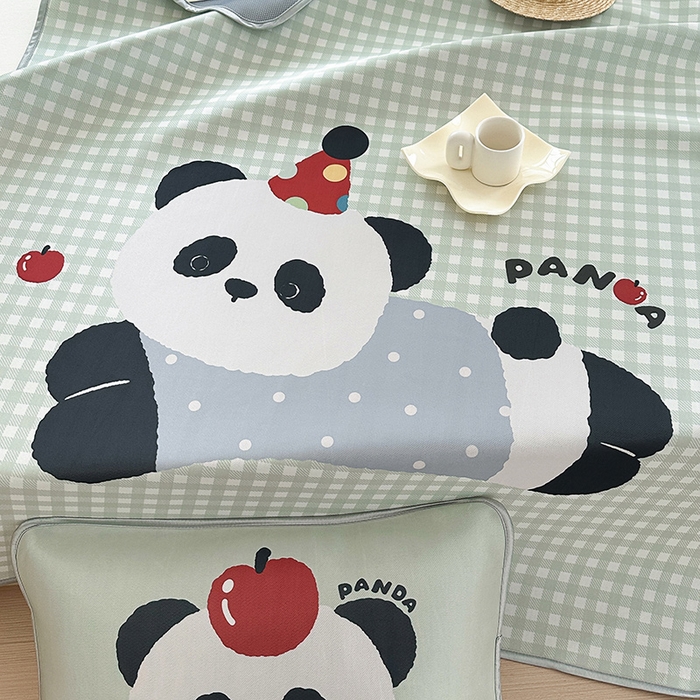 91家纺网 家纺一手货源 找家纺 RYB红黄兰 2025新款INS原创超萌卡通大版碳光冰丝凉席三明治空调席三件套席子 绿格熊猫