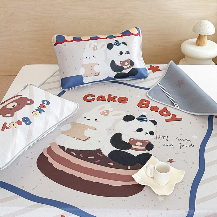 91家纺网 家纺一手货源 找家纺 RYB红黄兰 2025新款INS原创超萌卡通大版碳光冰丝凉席三明治空调席三件套席子 甜品屋