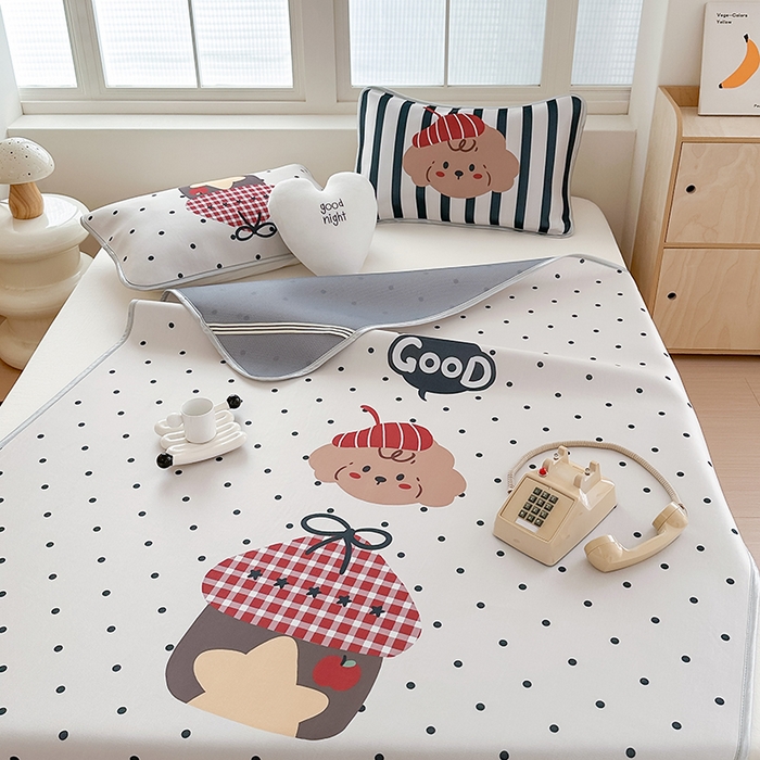 91家纺网 家纺一手货源 找家纺 RYB红黄兰 2025新款INS原创超萌卡通大版碳光冰丝凉席三明治空调席三件套席子 宠物之家