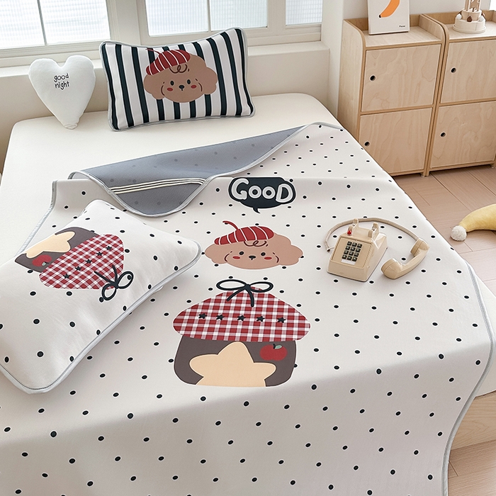 91家纺网 家纺一手货源 找家纺 RYB红黄兰 2025新款INS原创超萌卡通大版碳光冰丝凉席三明治空调席三件套席子 宠物之家