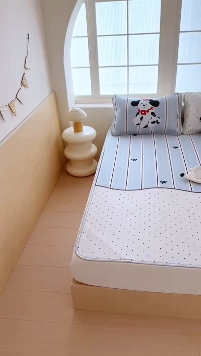 91家纺网 家纺一手货源 找家纺 RYB红黄兰 2025新款INS原创超萌卡通大版碳光冰丝凉席三明治空调席三件套席子 蝴蝶结小狗