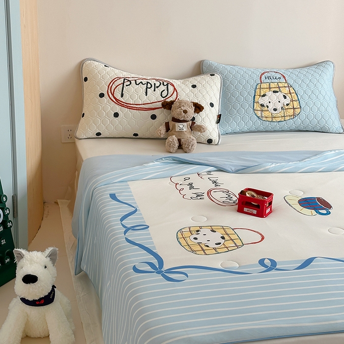 91家纺网 家纺一手货源 找家纺 RYB红黄兰 A类2025新款INS原创大版卡通锦氨冰皮夏被夏凉被空调被 狗狗日记