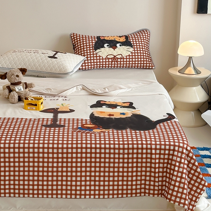 91家纺网 家纺一手货源 找家纺 RYB红黄兰 A类2025新款INS原创大版卡通锦氨冰皮夏被夏凉被空调被 红格猫咪